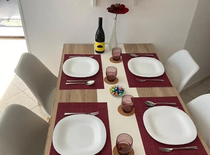 Madis & Free Bikes 풀라